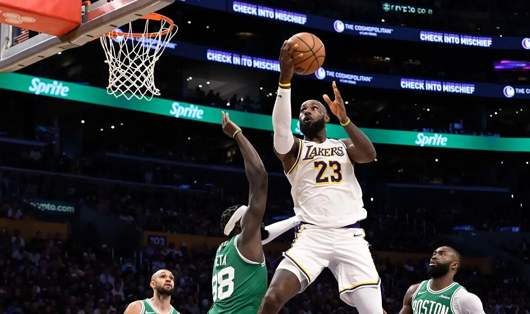 Леброн первым в истории НБА набрал 43 000 очков Леброн первым в истории НБА набрал 43 000 очков