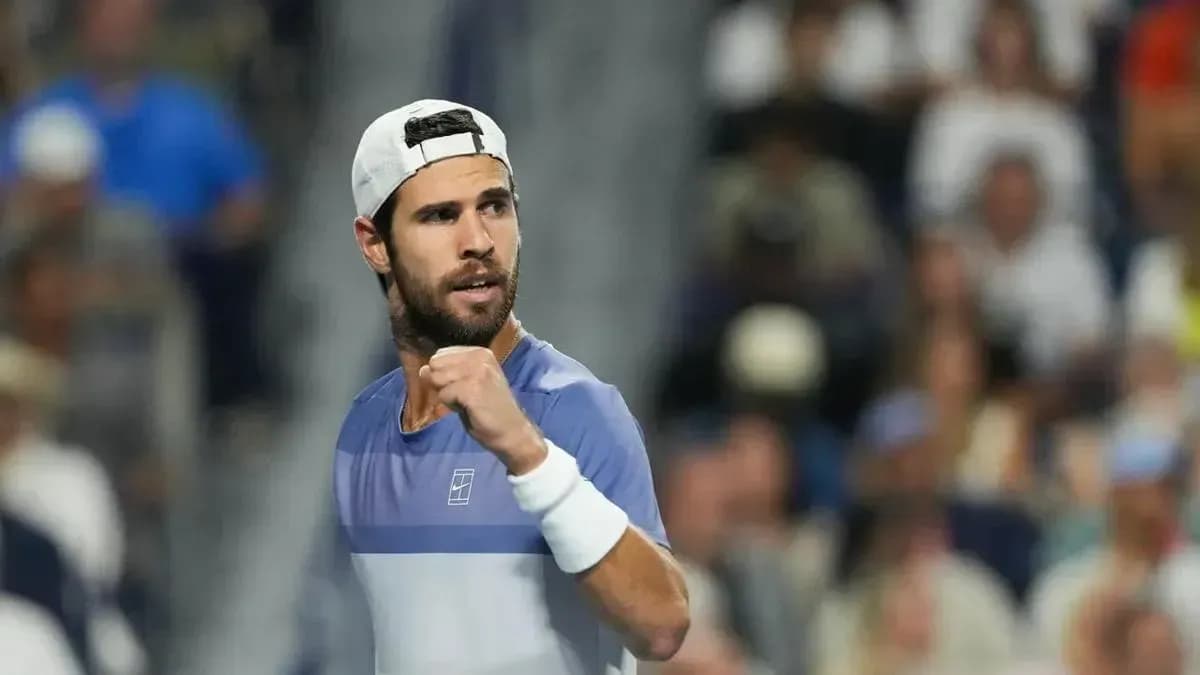 Хачанов вышел в третий круг «Мастерса» в Париже Хачанов вышел в третий круг «Мастерса» в Париже