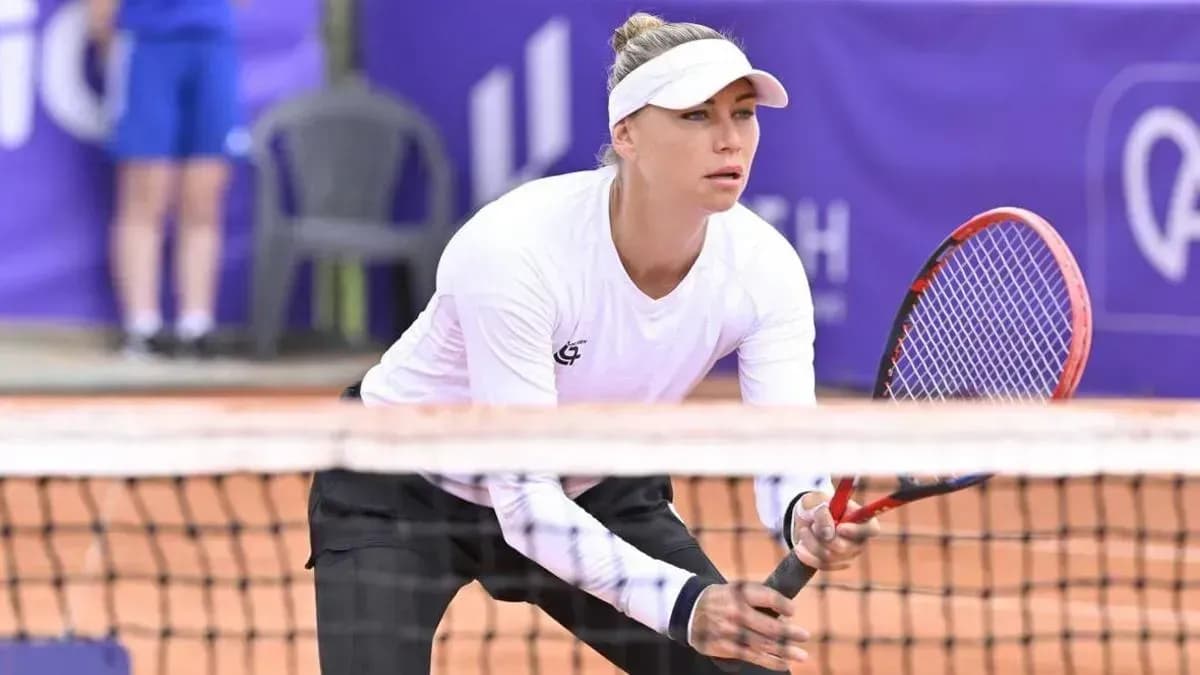 Звонарёва вышла в полуфинал парного разряда Australian Open Звонарёва вышла в полуфинал парного разряда Australian Open