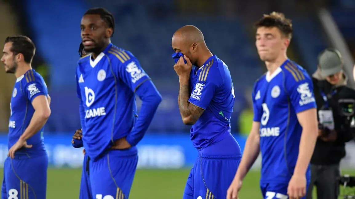 «Лестер» вылетел в третий дивизион спустя 10 лет после чемпионства «Лестер» вылетел в третий дивизион спустя 10 лет после чемпионства