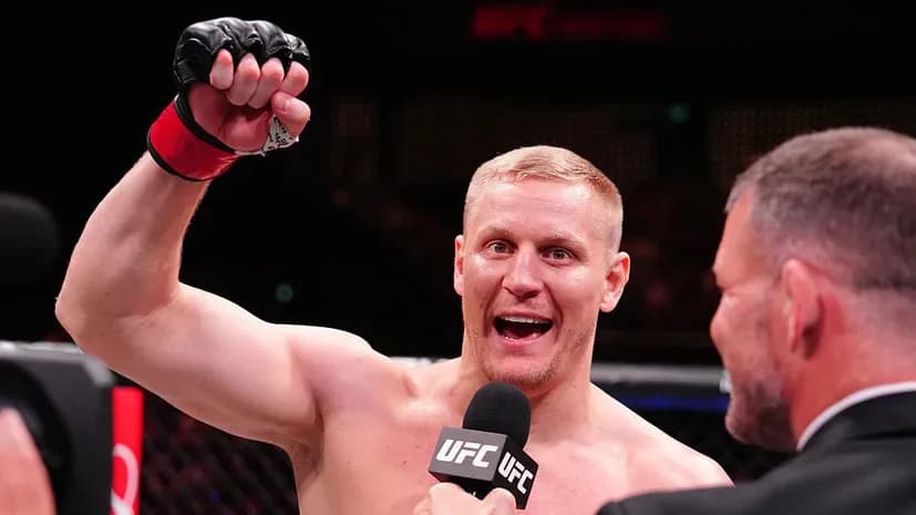 Россиянин нокаутировал соперника в UFC за 39 секунд Россиянин нокаутировал соперника в UFC за 39 секунд