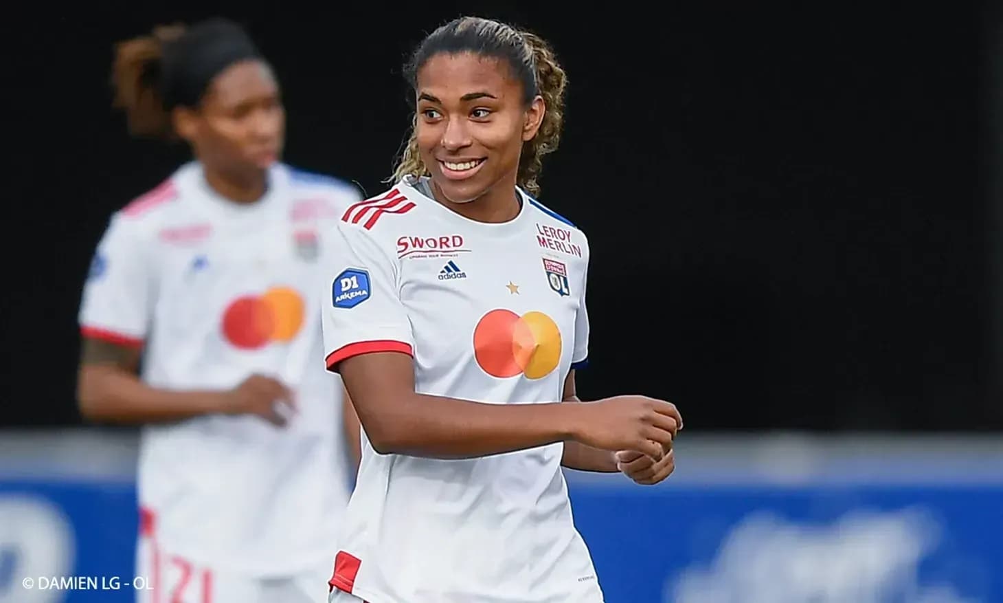 Футболистка «Челси» Макариу подписала крупнейший контракт в женском футболе Футболистка «Челси» Макариу подписала крупнейший контракт в женском футболе