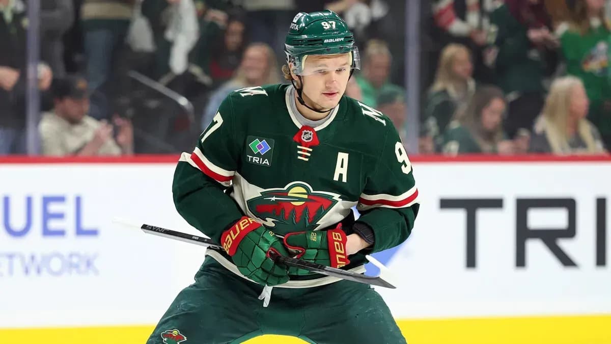 Российский хоккеист подписал рекордный контракт в истории НХЛ Российский хоккеист подписал рекордный контракт в истории НХЛ