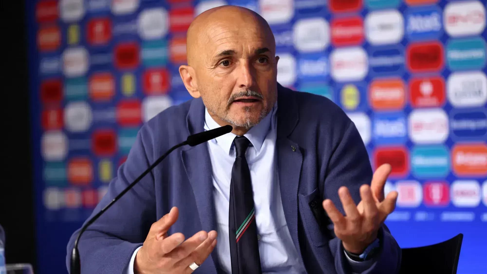 «Ювентус» продлил контракт с бывшим наставником «Зенита» «Ювентус» продлил контракт с бывшим наставником «Зенита»