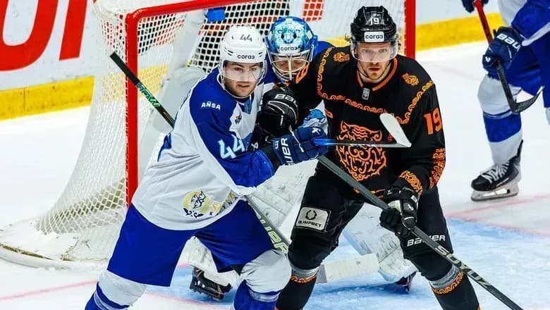 Сухая победа «Барыса» над «Амуром» вывела «Трактор» в плей-офф КХЛ Сухая победа «Барыса» над «Амуром» вывела «Трактор» в плей-офф КХЛ