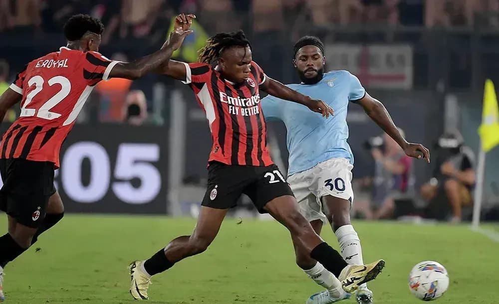 «Милан» потерял очки в игре с «Лацио», Сарри был удалён «Милан» потерял очки в игре с «Лацио», Сарри был удалён