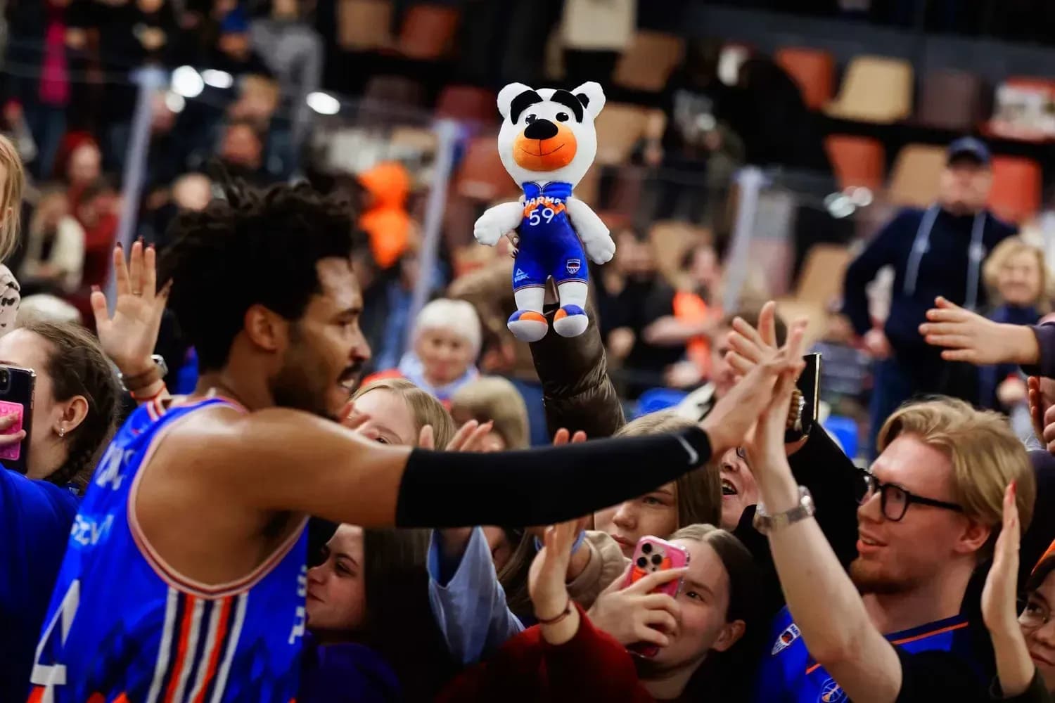 «Парма» победила в третьем матче подряд, обыграв «Нижний Новгород» «Парма» победила в третьем матче подряд, обыграв «Нижний Новгород»