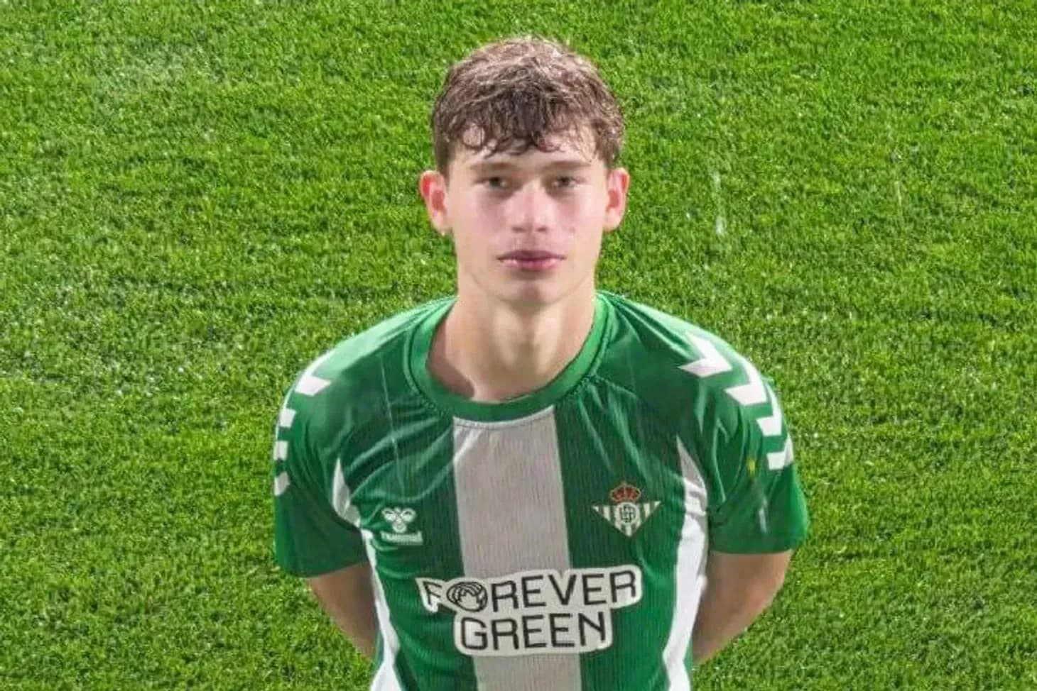 Сын Василия Березуцкого стал игроком «Бетиса» Сын Василия Березуцкого стал игроком «Бетиса»