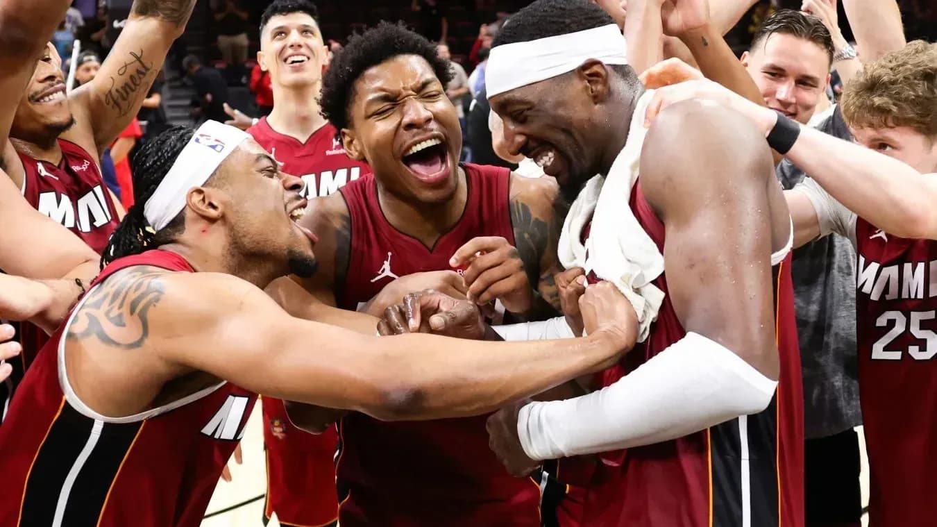 Адебайо побил рекорд Коби Брайанта по очкам за один матч НБА Адебайо побил рекорд Коби Брайанта по очкам за один матч НБА