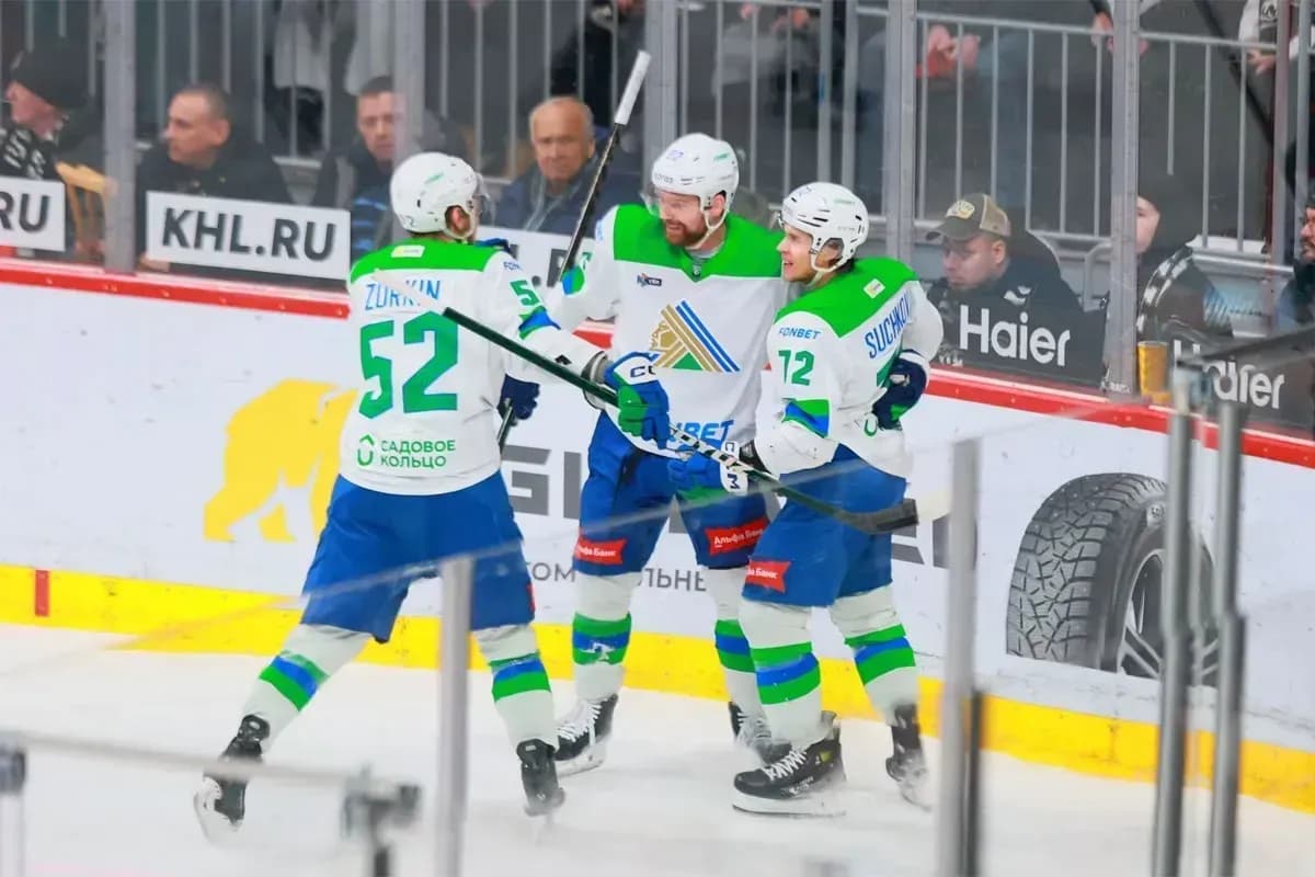 «Салават Юлаев» обыграл на выезде «Амур» и вышел в плей‑офф КХЛ «Салават Юлаев» обыграл на выезде «Амур» и вышел в плей‑офф КХЛ