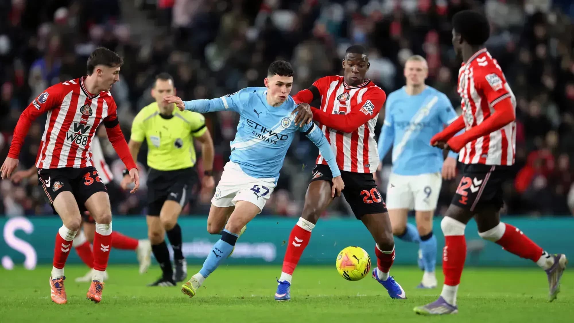 «Манчестер Сити» и «Тоттенхэм» потеряли очки в матчах АПЛ «Манчестер Сити» и «Тоттенхэм» потеряли очки в матчах АПЛ