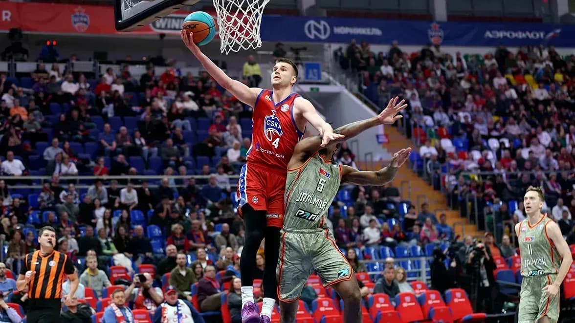 ЦСКА на последних секундах вырвал победу в матче с «Уралмашем» ЦСКА на последних секундах вырвал победу в матче с «Уралмашем»