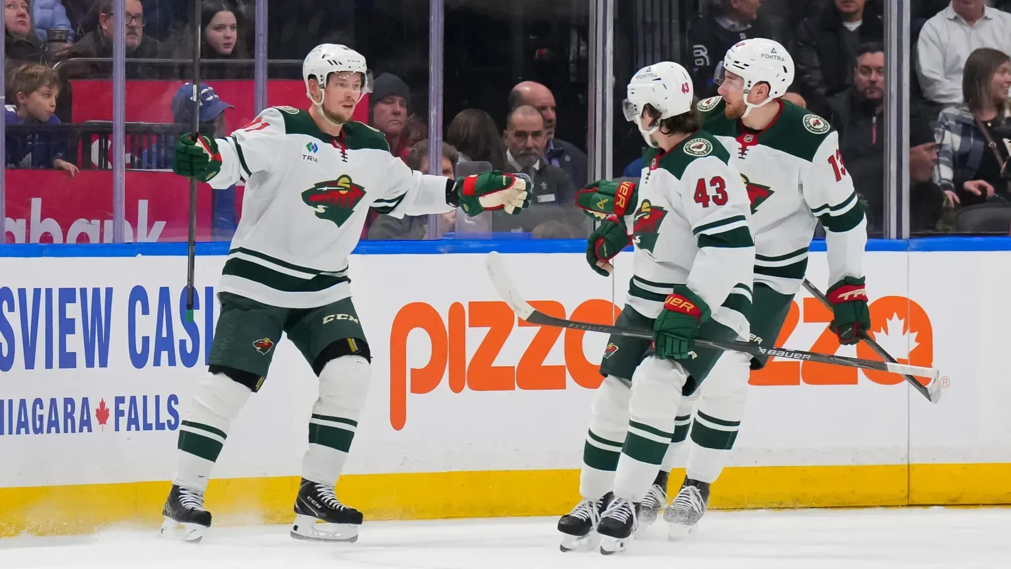 Шесть очков россиян принесли «Миннесоте» победу над «Торонто» Шесть очков россиян принесли «Миннесоте» победу над «Торонто»