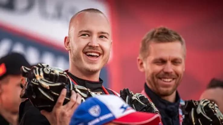 Мазепин выиграл квалификацию в первой гонке после возвращения спорт Мазепин выиграл квалификацию в первой гонке после возвращения спорт