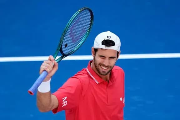 Хачанов сенсационно выбил Оже-Альяссима с US Open Хачанов сенсационно выбил Оже-Альяссима с US Open