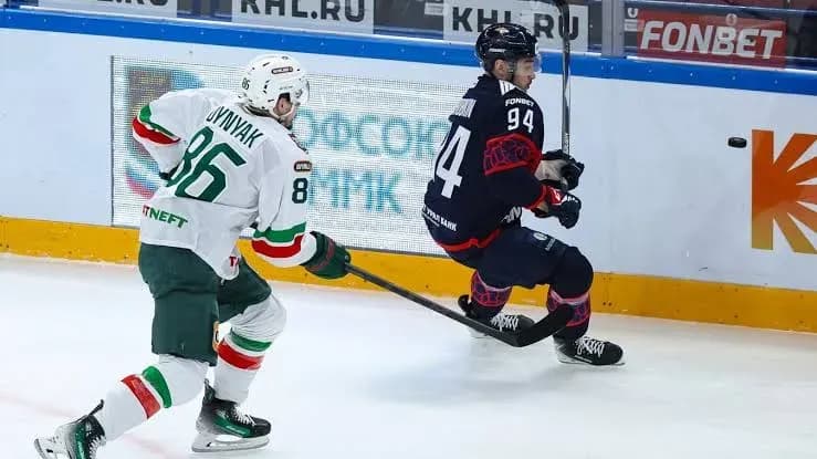 «Металлург» одержал волевую победу над «Ак Барсом» «Металлург» одержал волевую победу над «Ак Барсом»