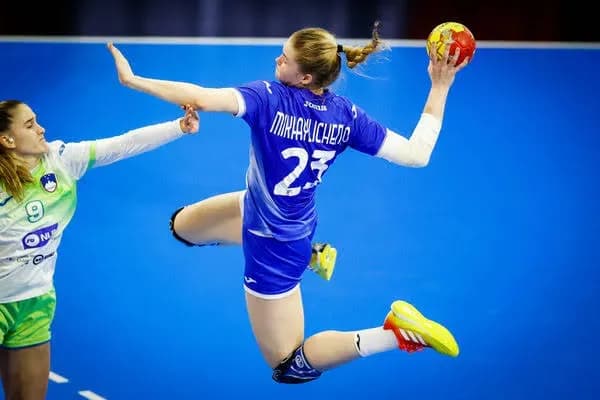 Российские юниорки вышли в полуфинал Чемпионата мира по гандболу Российские юниорки вышли в полуфинал Чемпионата мира по гандболу
