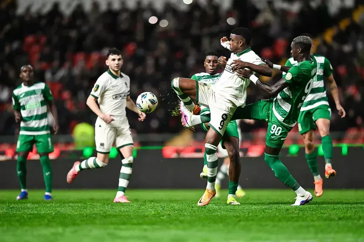 Гол Кордобы вернул «Краснодару» первую строчку в РПЛ Гол Кордобы вернул «Краснодару» первую строчку в РПЛ