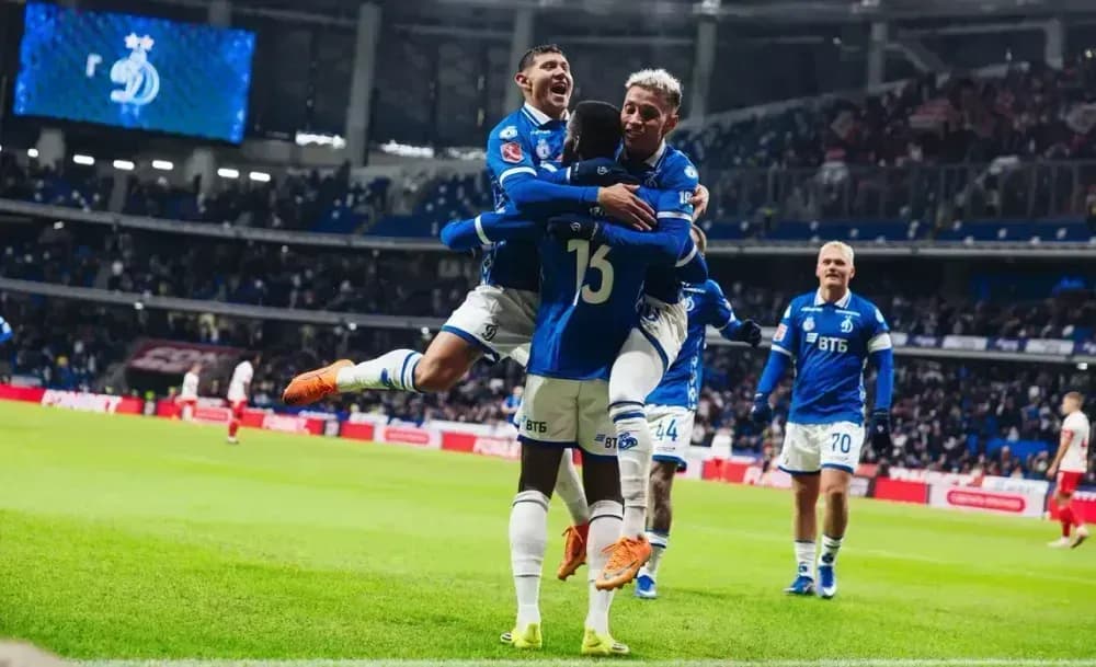 «Динамо» разгромило «Спартак» в матче Кубка России с семью голами «Динамо» разгромило «Спартак» в матче Кубка России с семью голами