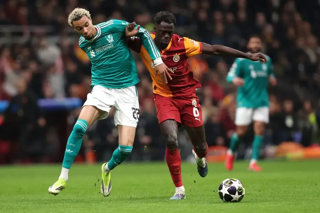 «Ливерпуль» проиграл «Галатасараю» в матче с двумя отменёнными голами «Ливерпуль» проиграл «Галатасараю» в матче с двумя отменёнными голами