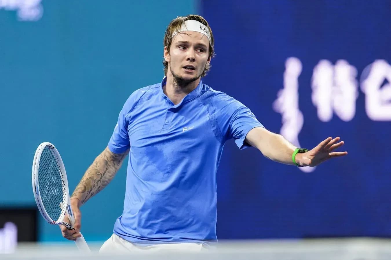 Эмоциональная реакция Бублика на поражение от Синнера завирусилась в Сети Эмоциональная реакция Бублика на поражение от Синнера завирусилась в Сети