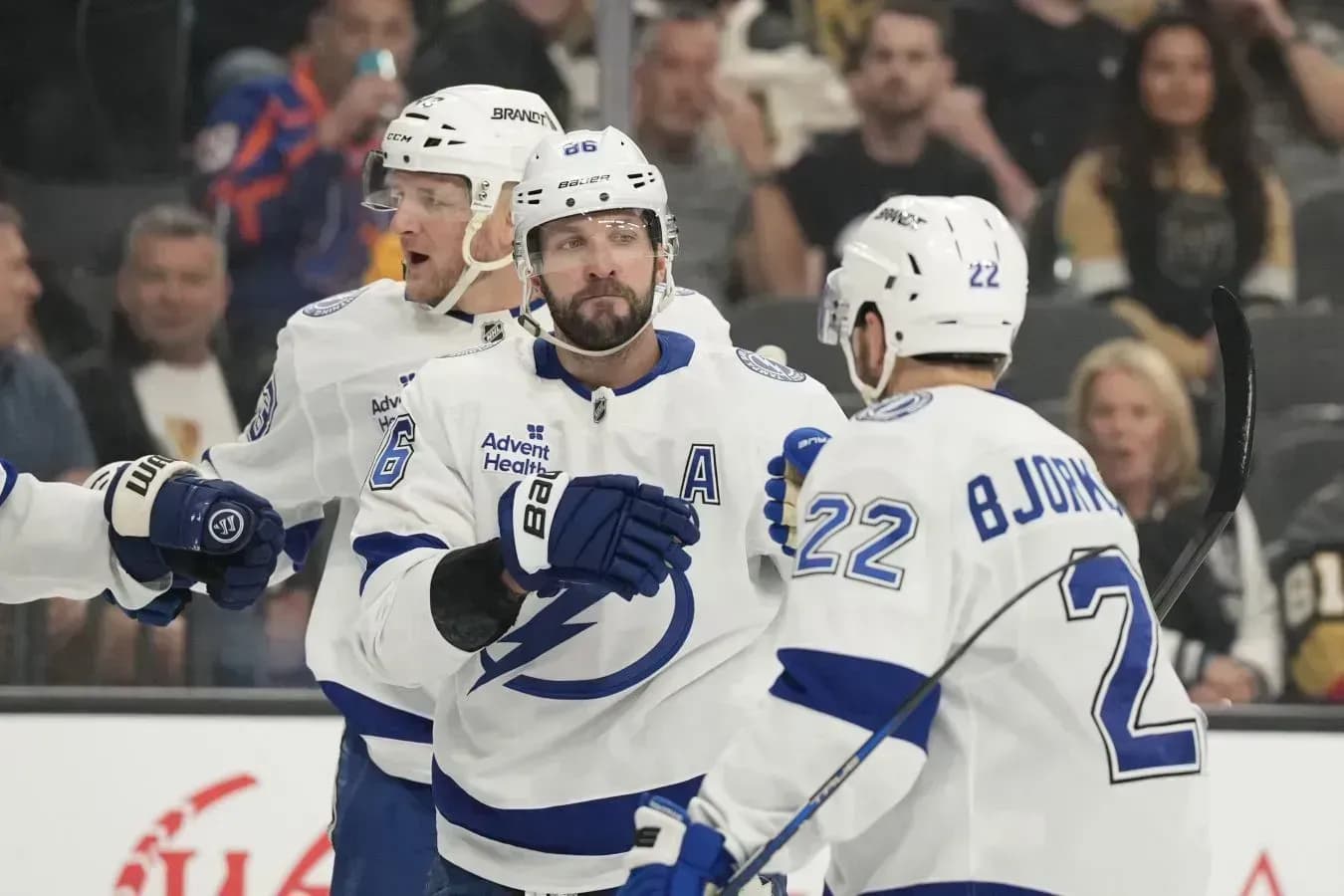 Кучеров вышел на первое место в НХЛ по результативным сериям Кучеров вышел на первое место в НХЛ по результативным сериям