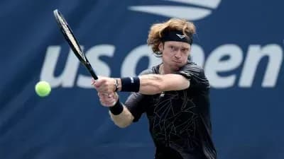 Рублёв отыгрался с 0:2, Хачанов без труда прошёл во второй круг US Open Рублёв отыгрался с 0:2, Хачанов без труда прошёл во второй круг US Open