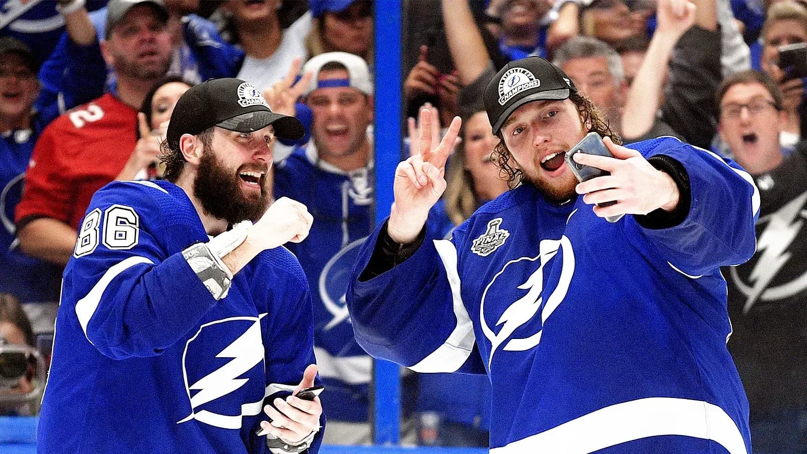 Гол и два ассиста Кучерова помогли «Тампе» обыграть «Ванкувер» Гол и два ассиста Кучерова помогли «Тампе» обыграть «Ванкувер»