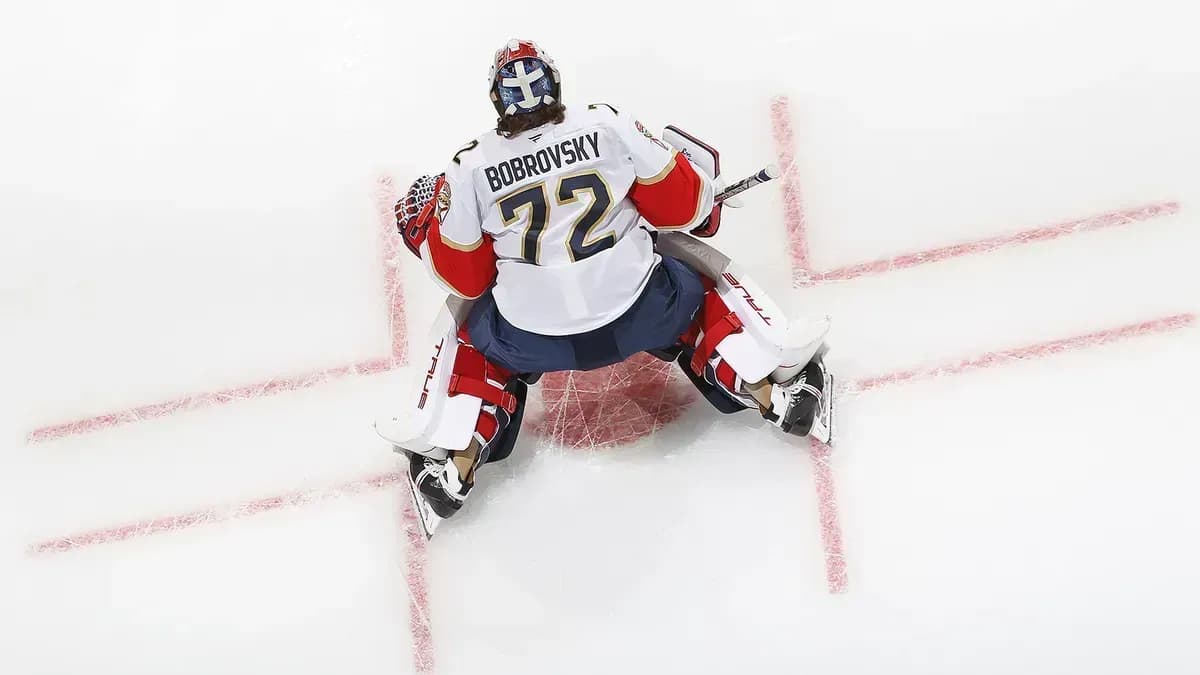 Бобровский вышел на первое место по матчам в НХЛ среди российских вратарей Бобровский вышел на первое место по матчам в НХЛ среди российских вратарей