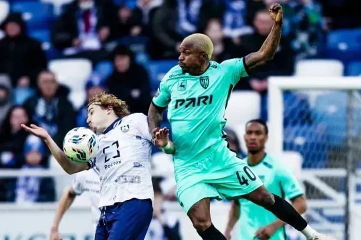 «Балтика» потеряла очки в домашнем матче с «Нижним» «Балтика» потеряла очки в домашнем матче с «Нижним»