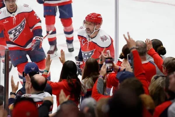 Определились все пары первого раунда плей-офф НХЛ Определились все пары первого раунда плей-офф НХЛ