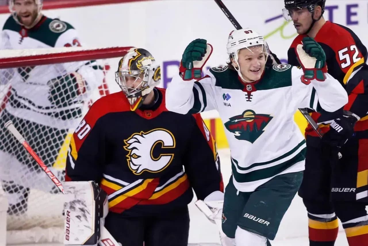 Капризов и Кучеров попали в тройку звёзд недели НХЛ Капризов и Кучеров попали в тройку звёзд недели НХЛ