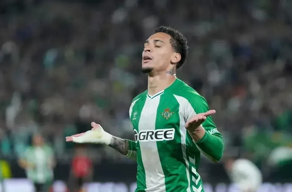 Стали известны все четвертьфиналисты Лиги Европы Стали известны все четвертьфиналисты Лиги Европы