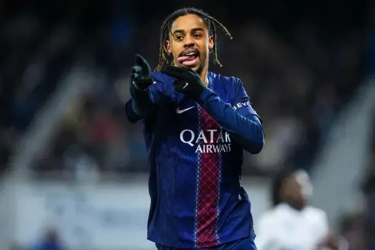 ПСЖ одолел «Осер» благодаря голу в концовке ПСЖ одолел «Осер» благодаря голу в концовке