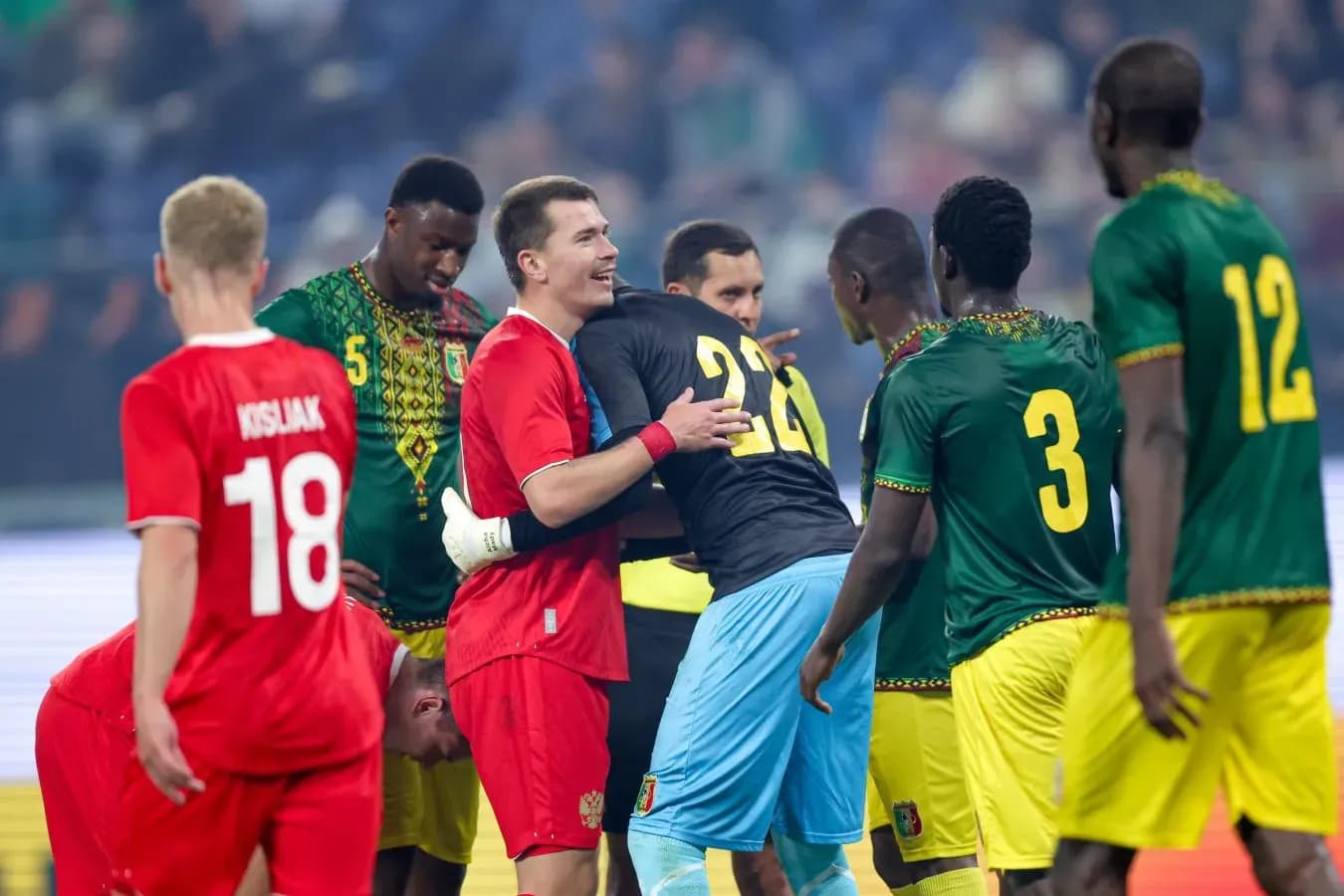 Россия не смогла обыграть Мали, Обляков не забил пенальти Россия не смогла обыграть Мали, Обляков не забил пенальти