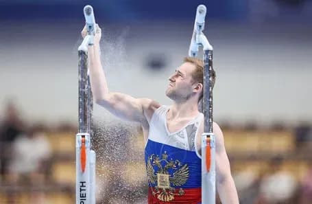 Российским гимнастам вернули флаг и гимн Российским гимнастам вернули флаг и гимн