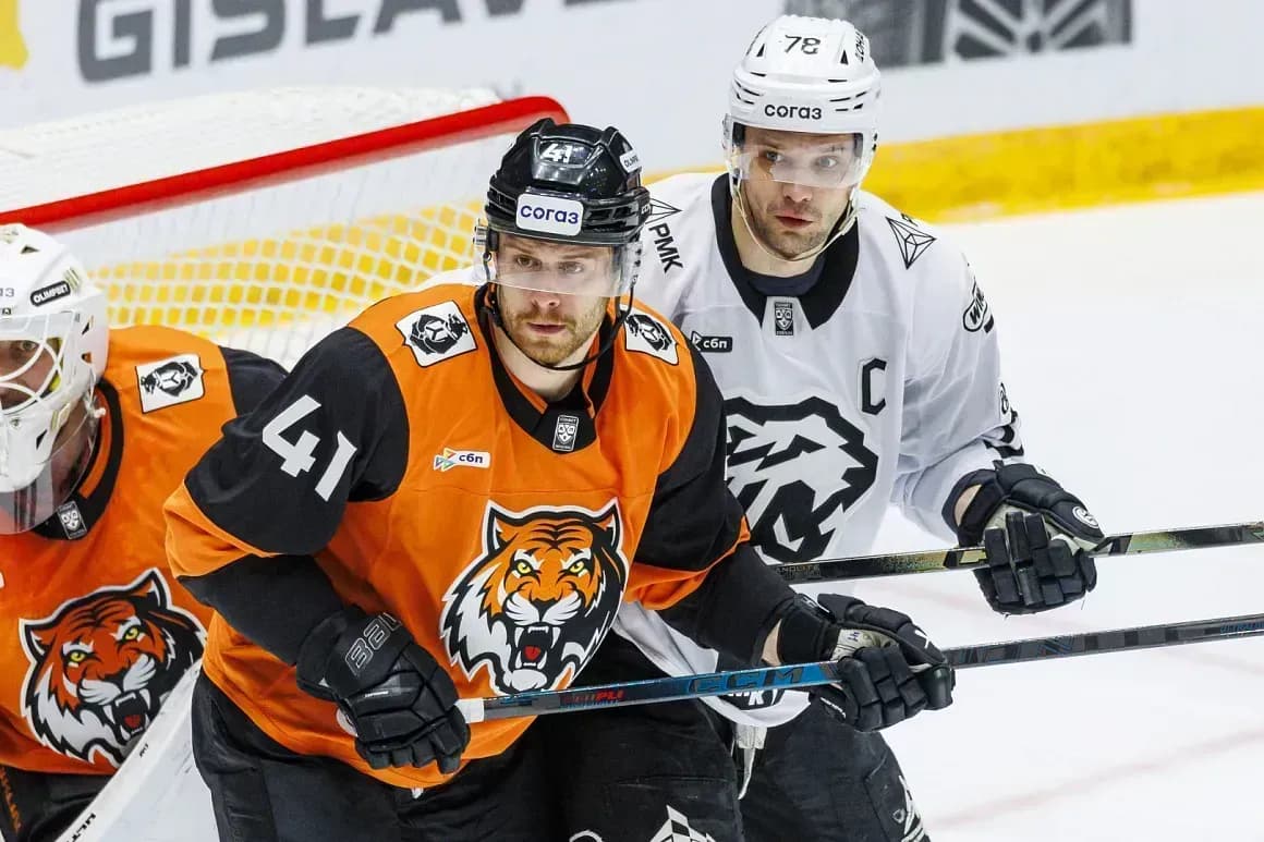 «Трактор» обыграл «Амур» в матче с 11 заброшенными шайбами «Трактор» обыграл «Амур» в матче с 11 заброшенными шайбами