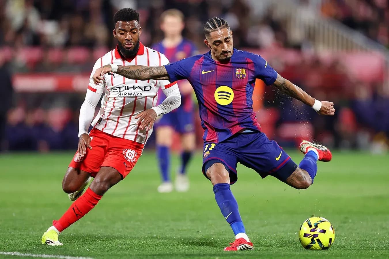 «Барселона» проиграла «Жироне» и упустила лидерство в Ла Лиге «Барселона» проиграла «Жироне» и упустила лидерство в Ла Лиге